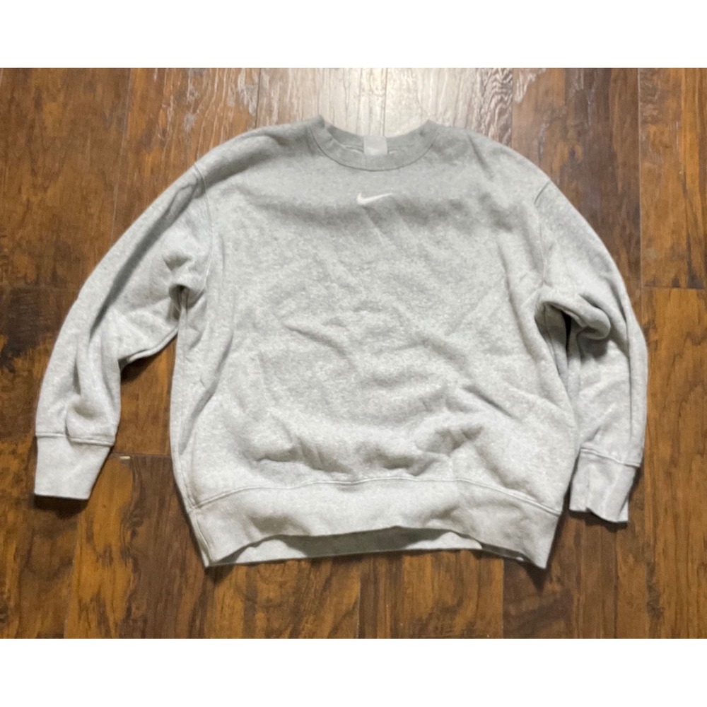 Nike Solo Swoosh Crewneck Sweatshirt Heather Gray Embroidered Fleece Pullover S